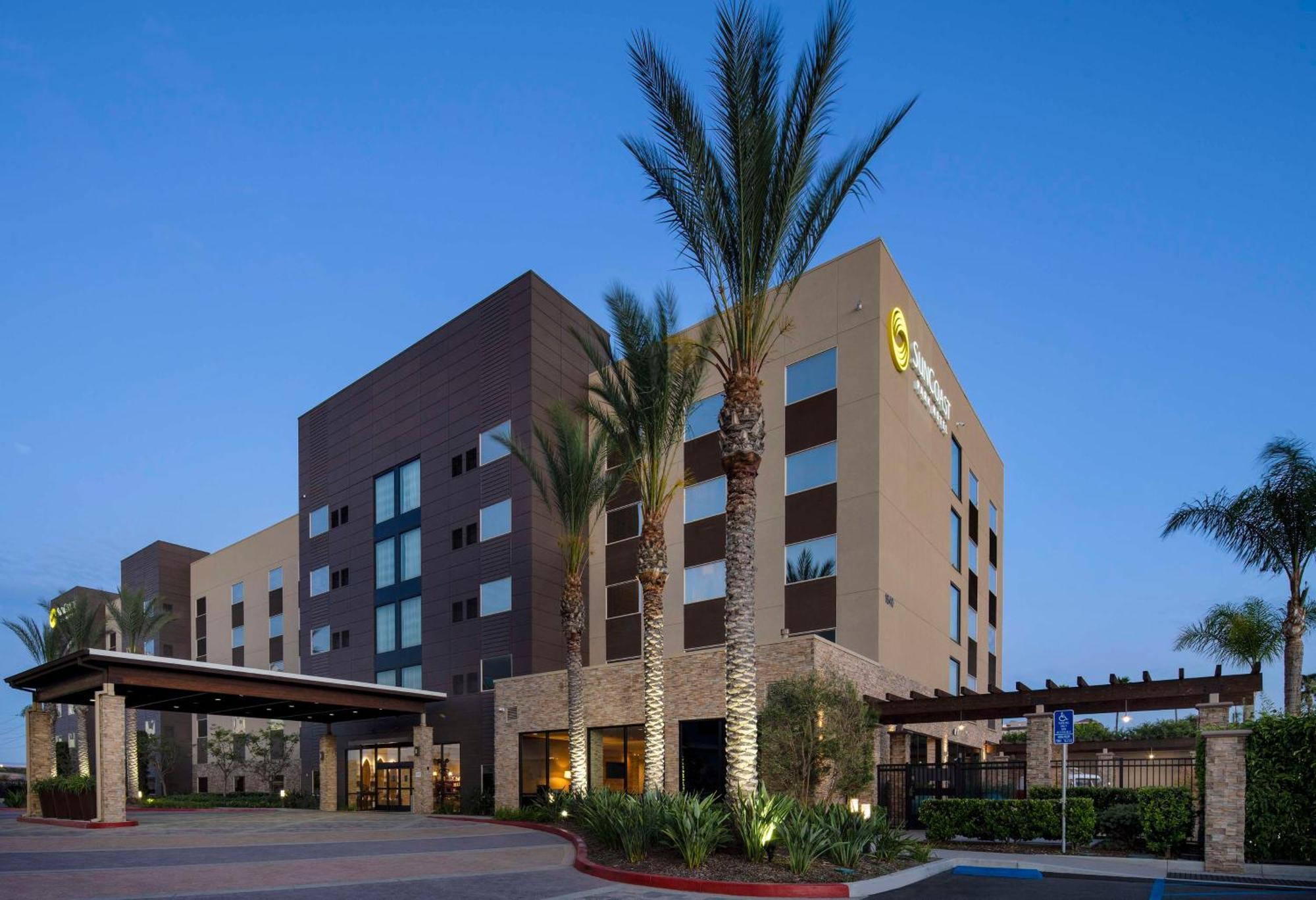 Suncoast Hotel Anaheim, Tapestry Collection By Hilton Exteriér fotografie